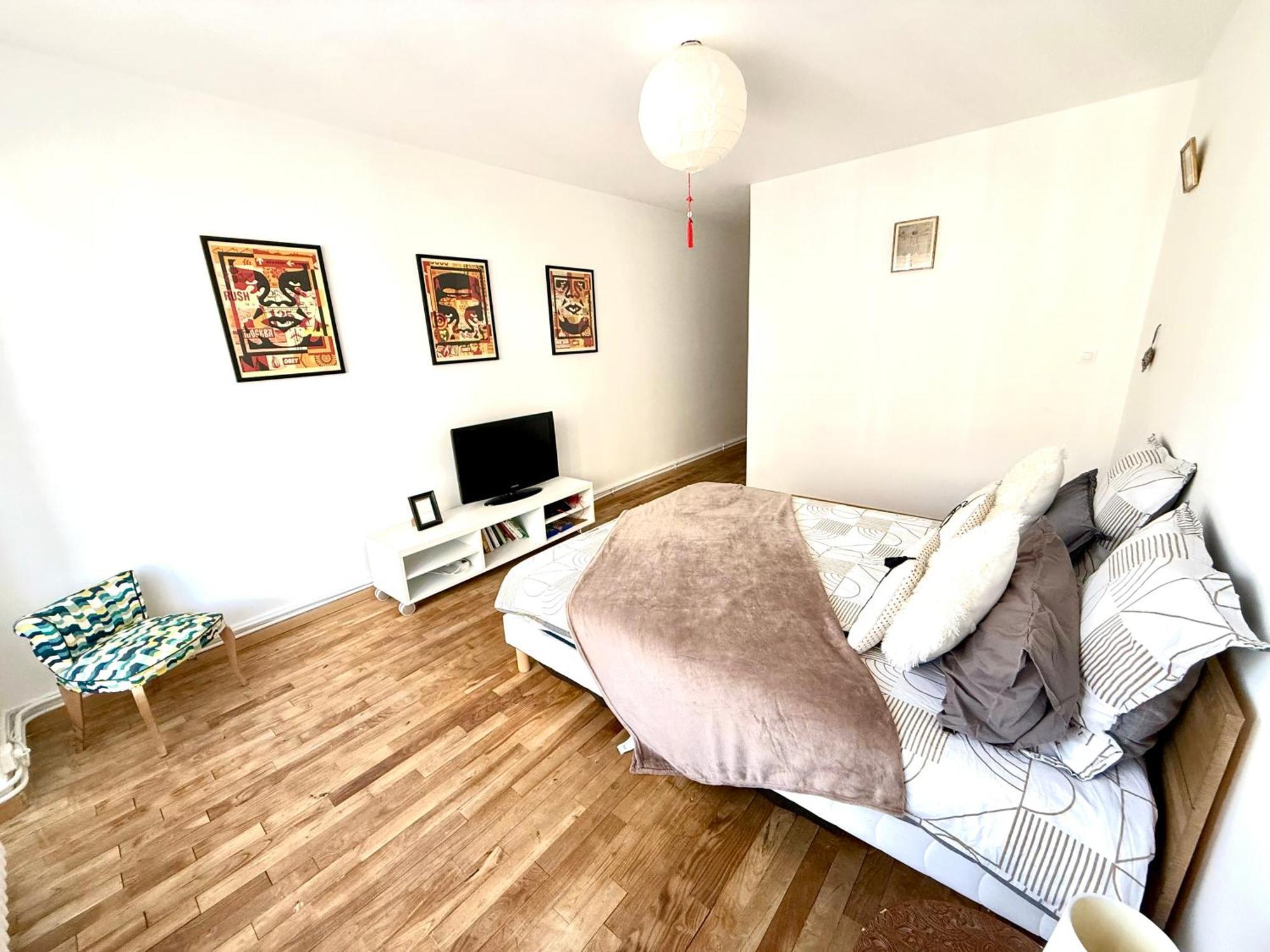 Duplex'Po Apartment Динан Екстериор снимка
