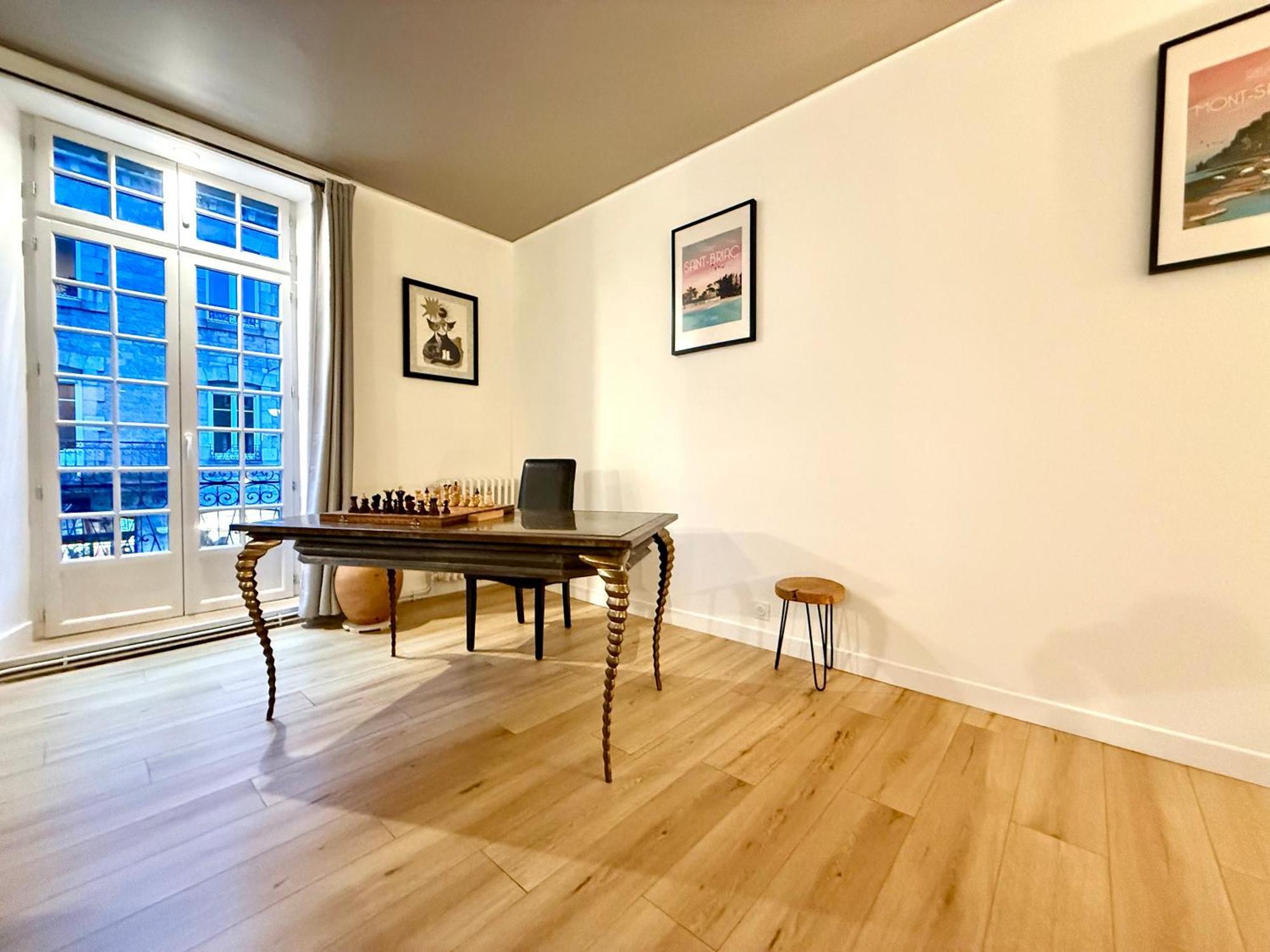 Duplex'Po Apartment Динан Екстериор снимка